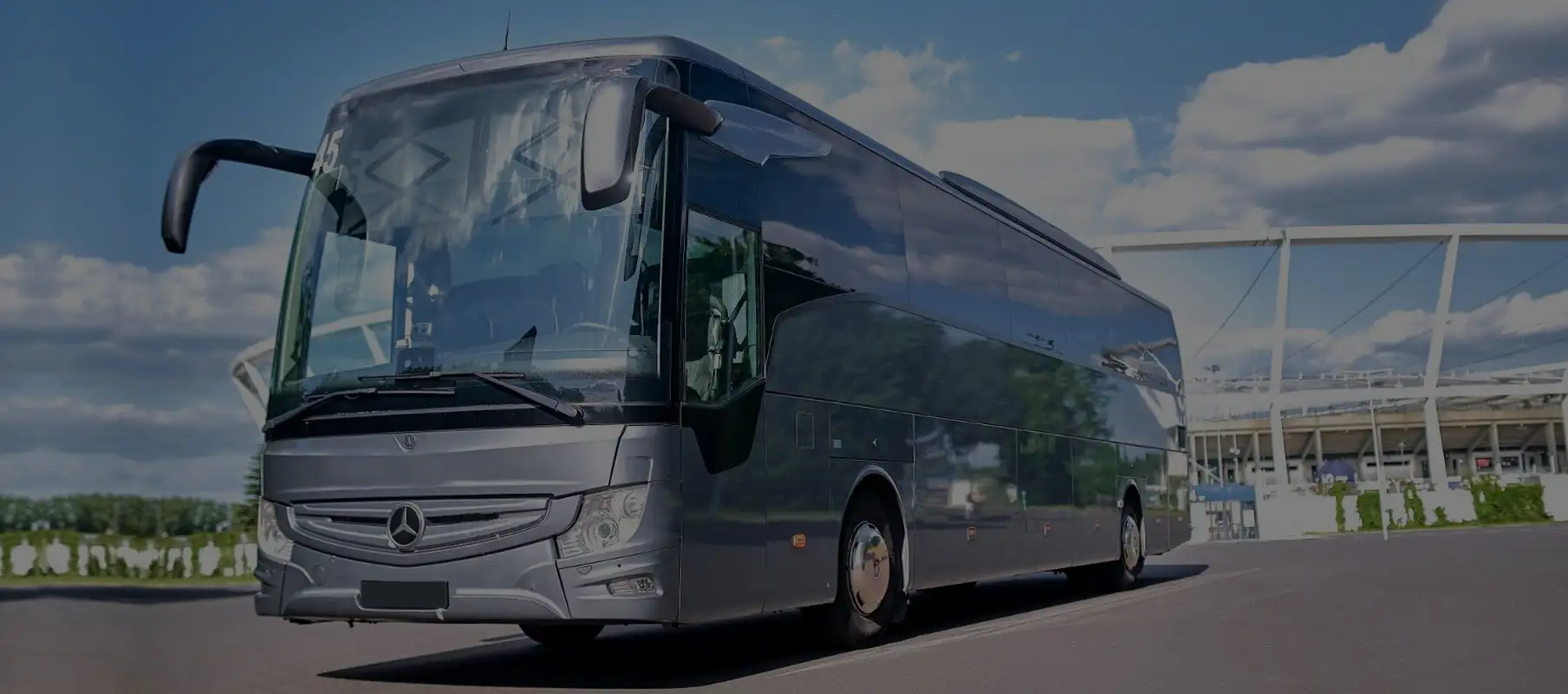Best Buses for Private Travel in London – Your Complete Guide to Coach Hire in London